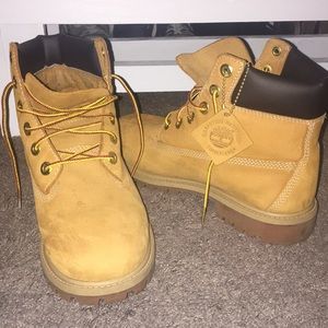 WORN ONCE TIMBERLAND BOOTS